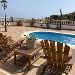 villa-calabasas-villa-privada-con-vistas-panormicas-al-mar.es-andalucia.com/